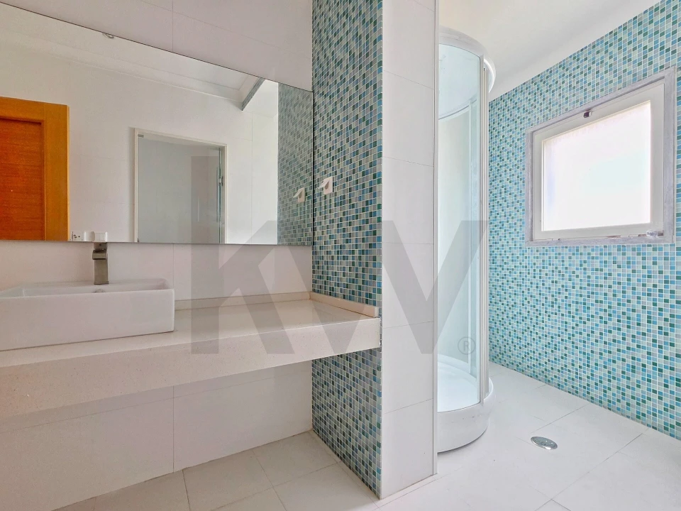Apartamento T3 para Arrendamento em Oeiras e São Julião da Barra, Paço de Arcos e Caxias Foto 29