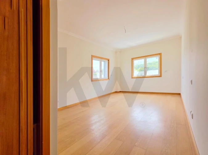 Apartamento T3 para Arrendamento em Oeiras e São Julião da Barra, Paço de Arcos e Caxias Foto 32