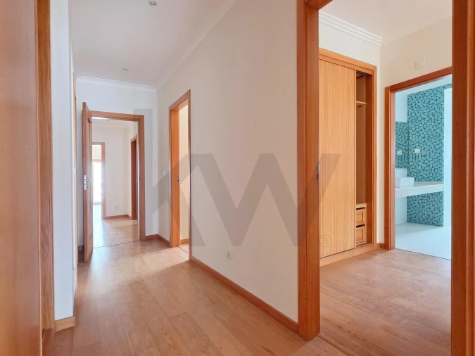 Apartamento T3 para Arrendamento em Oeiras e São Julião da Barra, Paço de Arcos e Caxias Foto 24