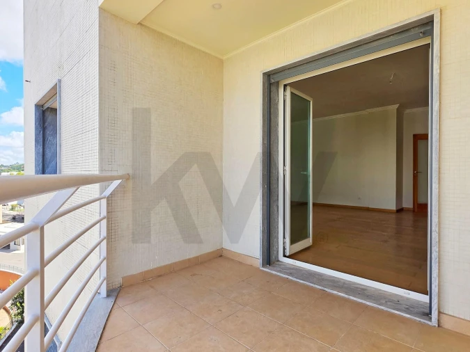 Apartamento T3 para Arrendamento em Oeiras e São Julião da Barra, Paço de Arcos e Caxias Foto 12