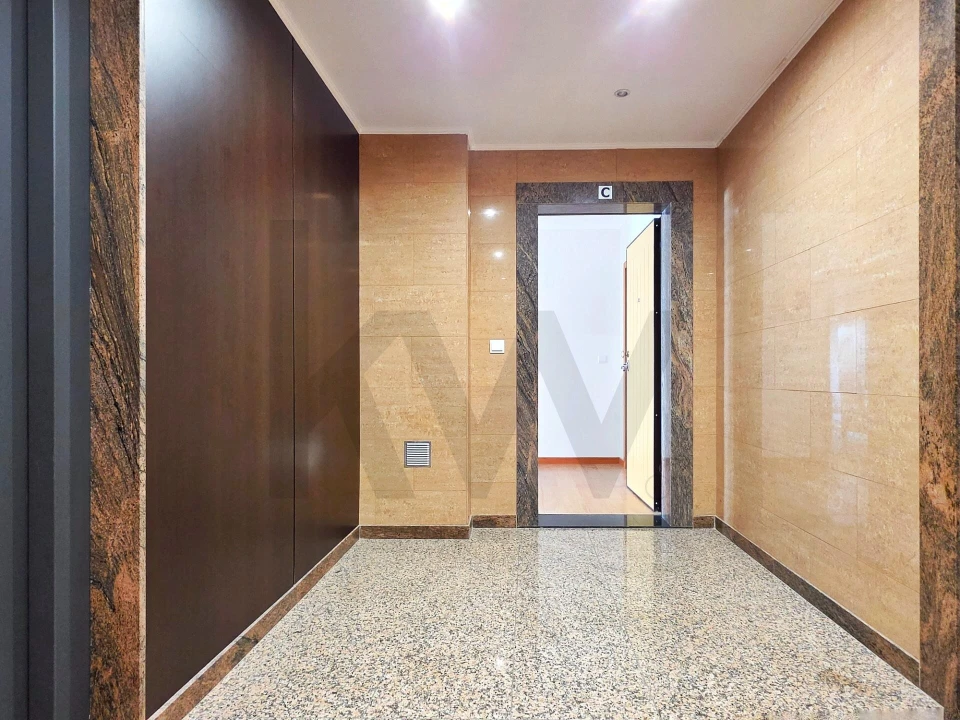 Apartamento T3 para Arrendamento em Oeiras e São Julião da Barra, Paço de Arcos e Caxias Foto 1