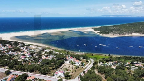 Terreno para Venda em Sesimbra (Castelo)