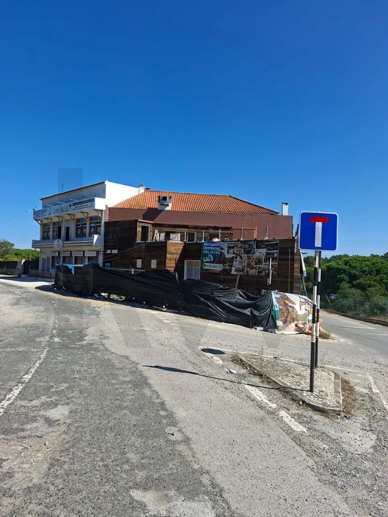 Negócio para Venda em Charneca de Caparica e Sobreda Foto 1