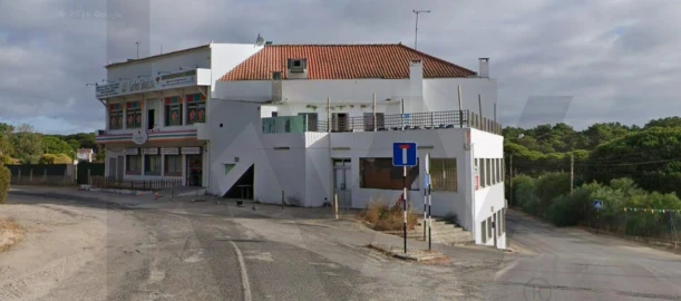 Negócio para Venda em Charneca de Caparica e Sobreda