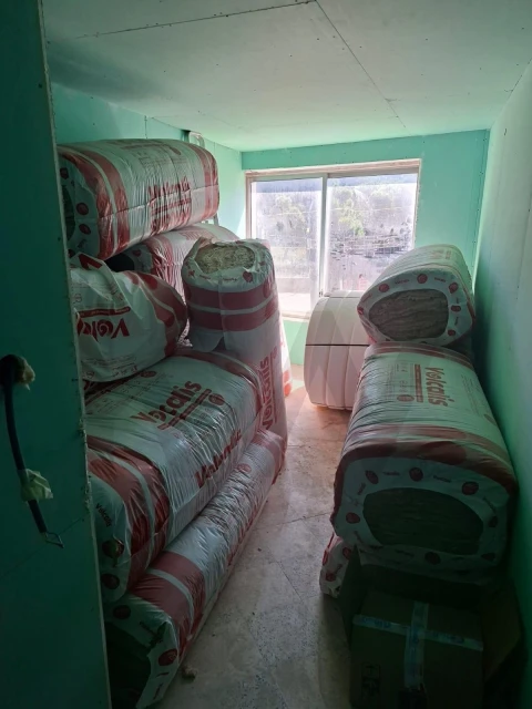 Negócio para Venda em Charneca de Caparica e Sobreda