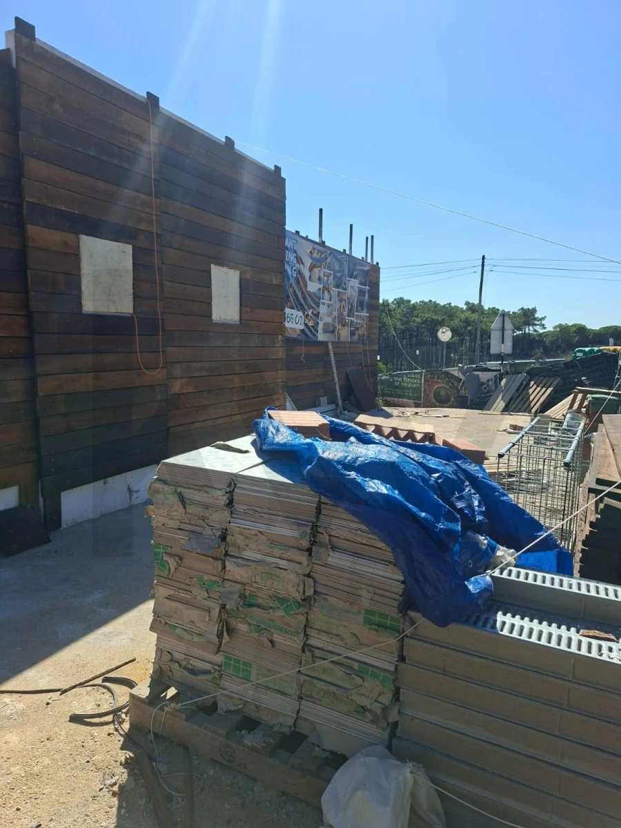 Negócio para Venda em Charneca de Caparica e Sobreda Foto 23