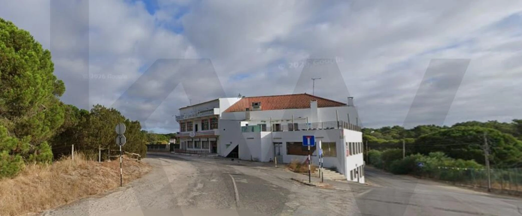 Negócio para Venda em Charneca de Caparica e Sobreda Foto 3