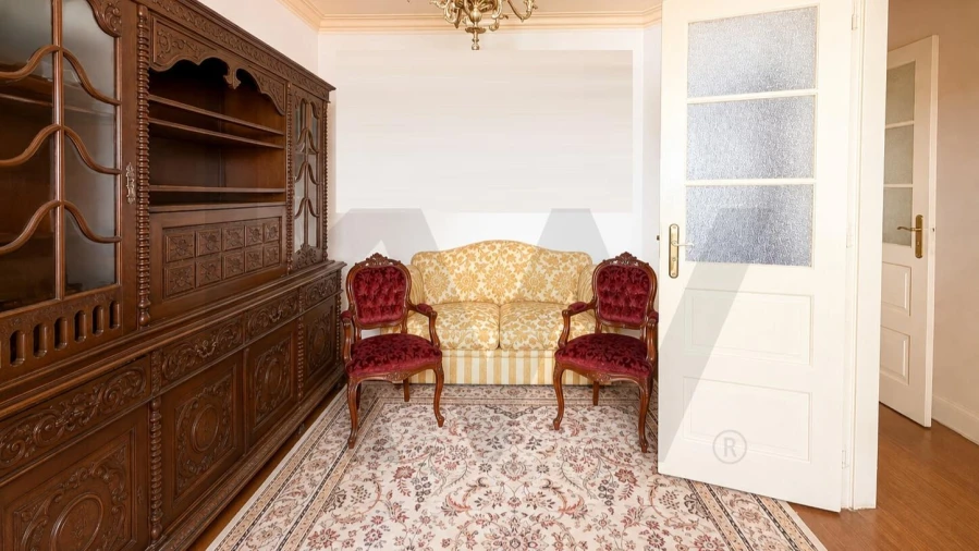 Apartamento T2 para Venda em Penha de França Foto 13