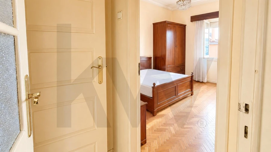 Apartamento T2 para Venda em Penha de França Foto 6