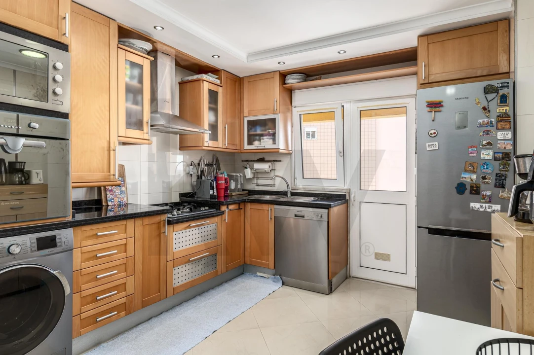 Apartamento T3 para Venda em Corroios Foto 5
