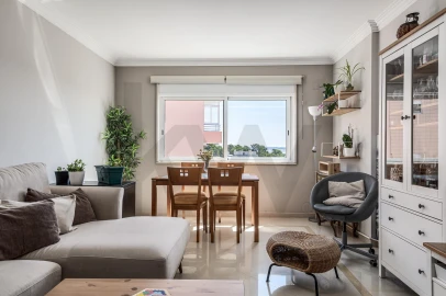 Apartamento T3 para Venda em Corroios
