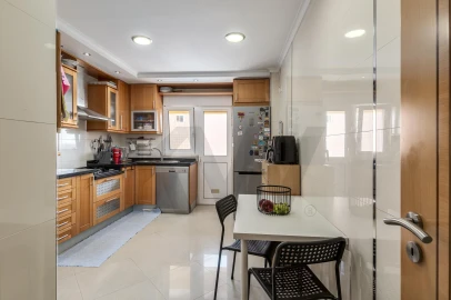 Apartamento T3 para Venda em Corroios
