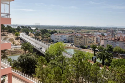 Apartamento T3 para Venda em Corroios