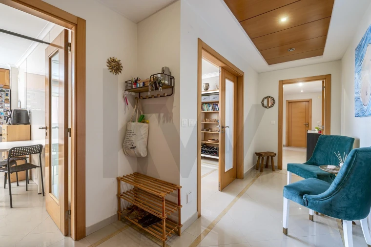 Apartamento T3 para Venda em Corroios Foto 3