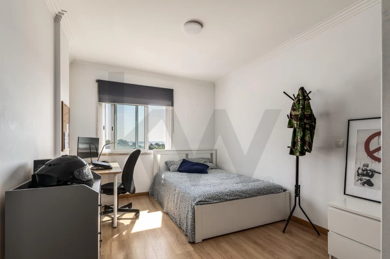 Apartamento T3 para Venda em Corroios Foto 17