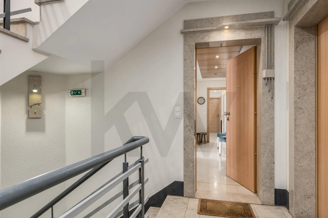 Apartamento T3 para Venda em Corroios Foto 2