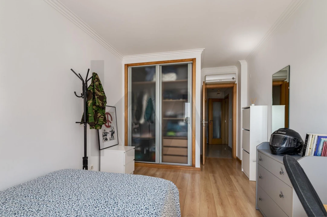 Apartamento T3 para Venda em Corroios Foto 16