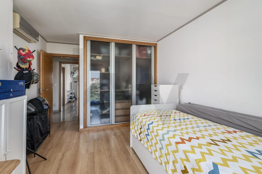 Apartamento T3 para Venda em Corroios Foto 27