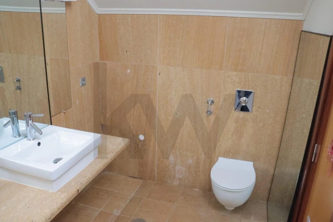 Apartamento T5 para Venda em Cedofeita, Santo Ildefonso, Sé, Miragaia, São Nicolau e Vitória Foto 23