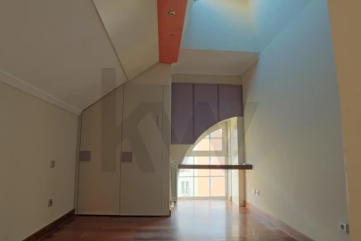 Apartamento T5 para Venda em Cedofeita, Santo Ildefonso, Sé, Miragaia, São Nicolau e Vitória
