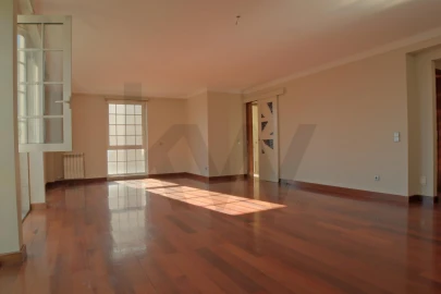 Apartamento T5 para Venda em Cedofeita, Santo Ildefonso, Sé, Miragaia, São Nicolau e Vitória