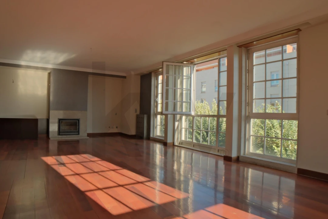 Apartamento T5 para Venda em Cedofeita, Santo Ildefonso, Sé, Miragaia, São Nicolau e Vitória Foto 6