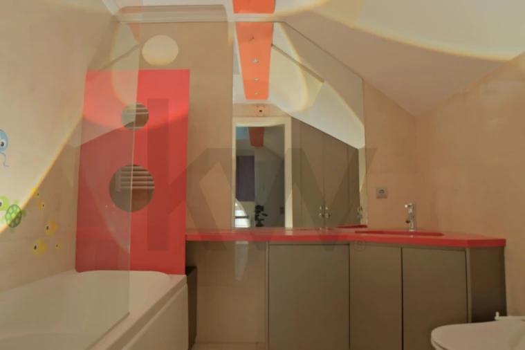 Apartamento T5 para Venda em Cedofeita, Santo Ildefonso, Sé, Miragaia, São Nicolau e Vitória Foto 15