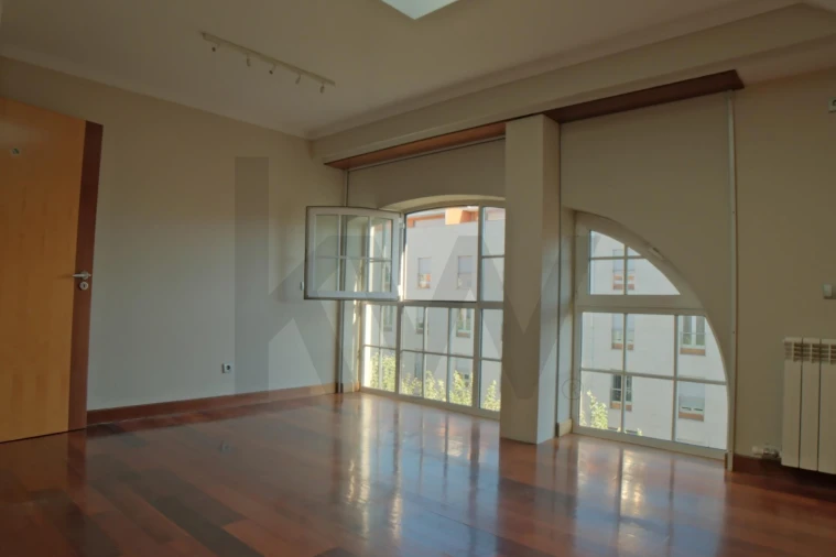 Apartamento T5 para Venda em Cedofeita, Santo Ildefonso, Sé, Miragaia, São Nicolau e Vitória Foto 17