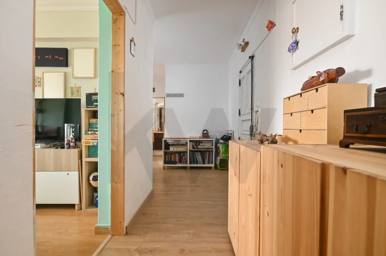 Apartamento T2 para Venda em Carcavelos e Parede Foto 17