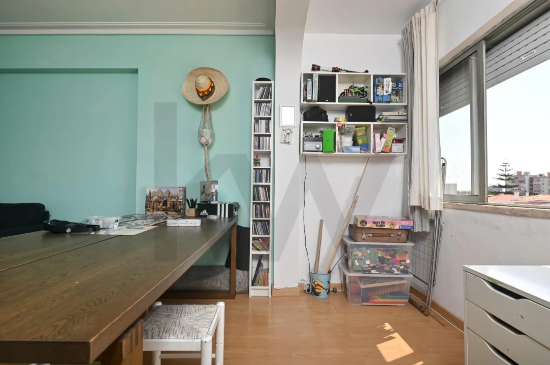 Apartamento T2 para Venda em Carcavelos e Parede Foto 19