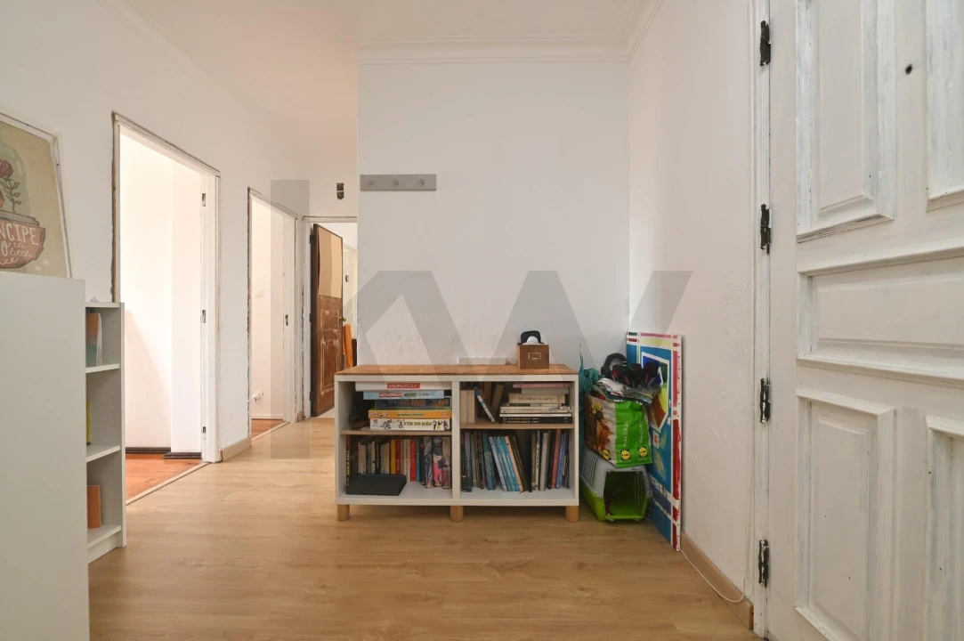 Apartamento T2 para Venda em Carcavelos e Parede Foto 15