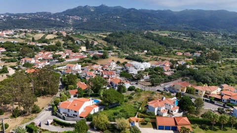 Terreno para Venda em São João das Lampas e Terrugem