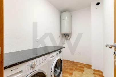 Moradia T3 para Venda em Charneca de Caparica e Sobreda