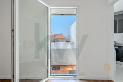 Apartamento T2 para Venda em Algés, Linda-A-Velha e Cruz Quebrada-Dafundo
