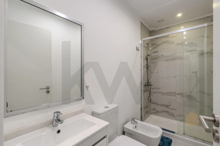 Apartamento T2 para Venda em Algés, Linda-A-Velha e Cruz Quebrada-Dafundo Foto 11