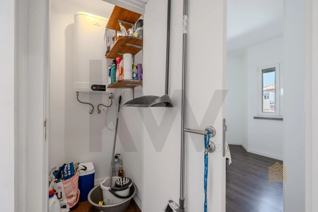 Apartamento T2 para Venda em Algés, Linda-A-Velha e Cruz Quebrada-Dafundo Foto 13
