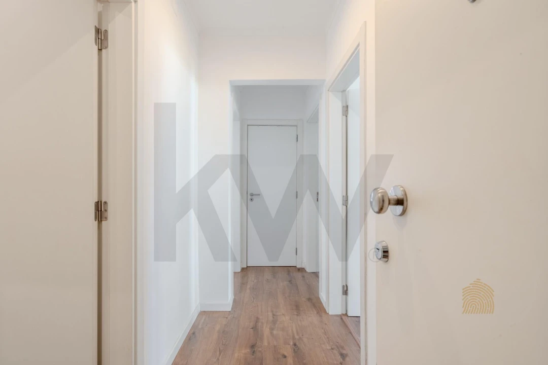 Apartamento T2 para Venda em Algés, Linda-A-Velha e Cruz Quebrada-Dafundo Foto 8