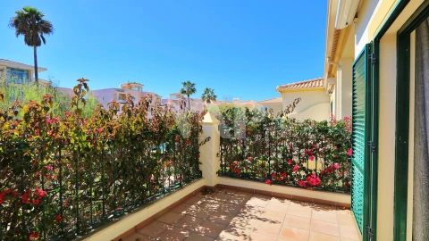 Apartamento T2 para Venda em Quarteira