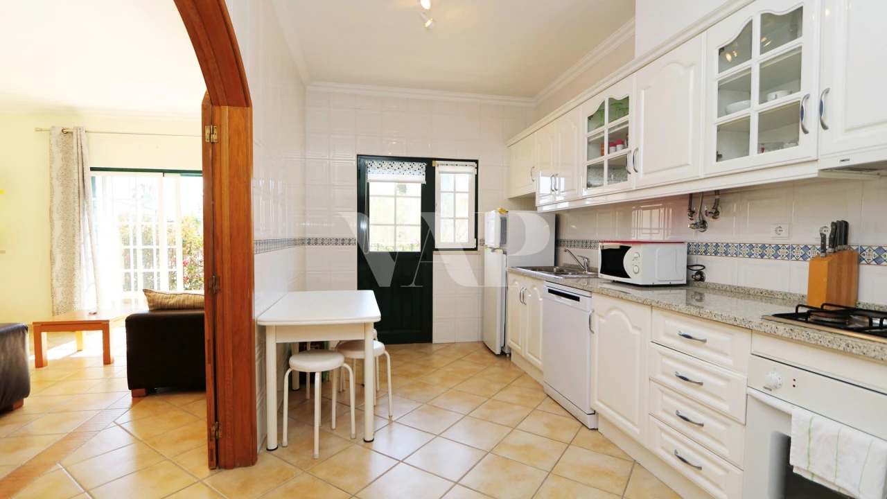 Apartamento T2 para Venda em Quarteira Foto 4
