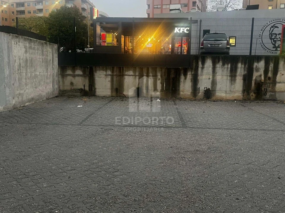 Apartamento T1 para Arrendamento em Santa Marinha e São Pedro da Afurada Foto 13