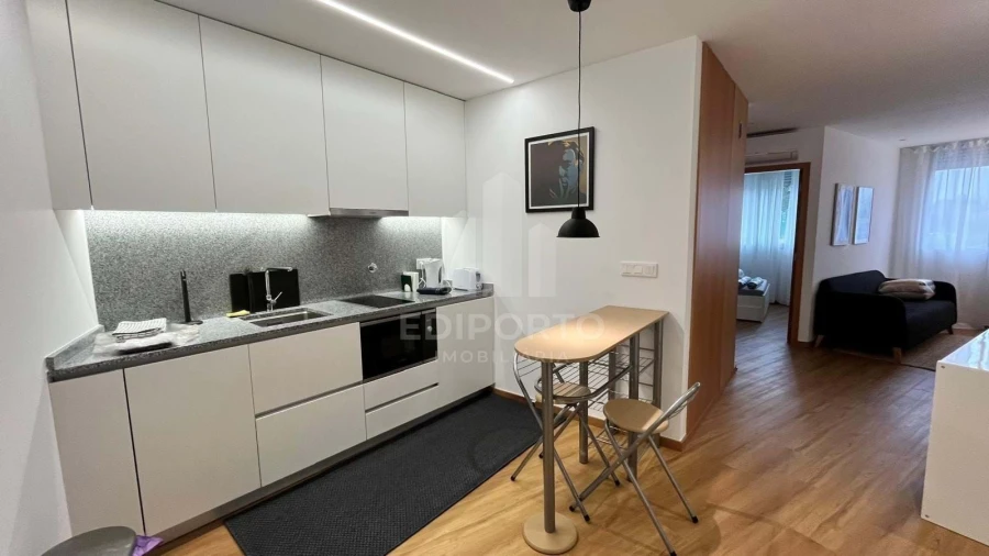 Apartamento T1 para Arrendamento em Santa Marinha e São Pedro da Afurada Foto 3