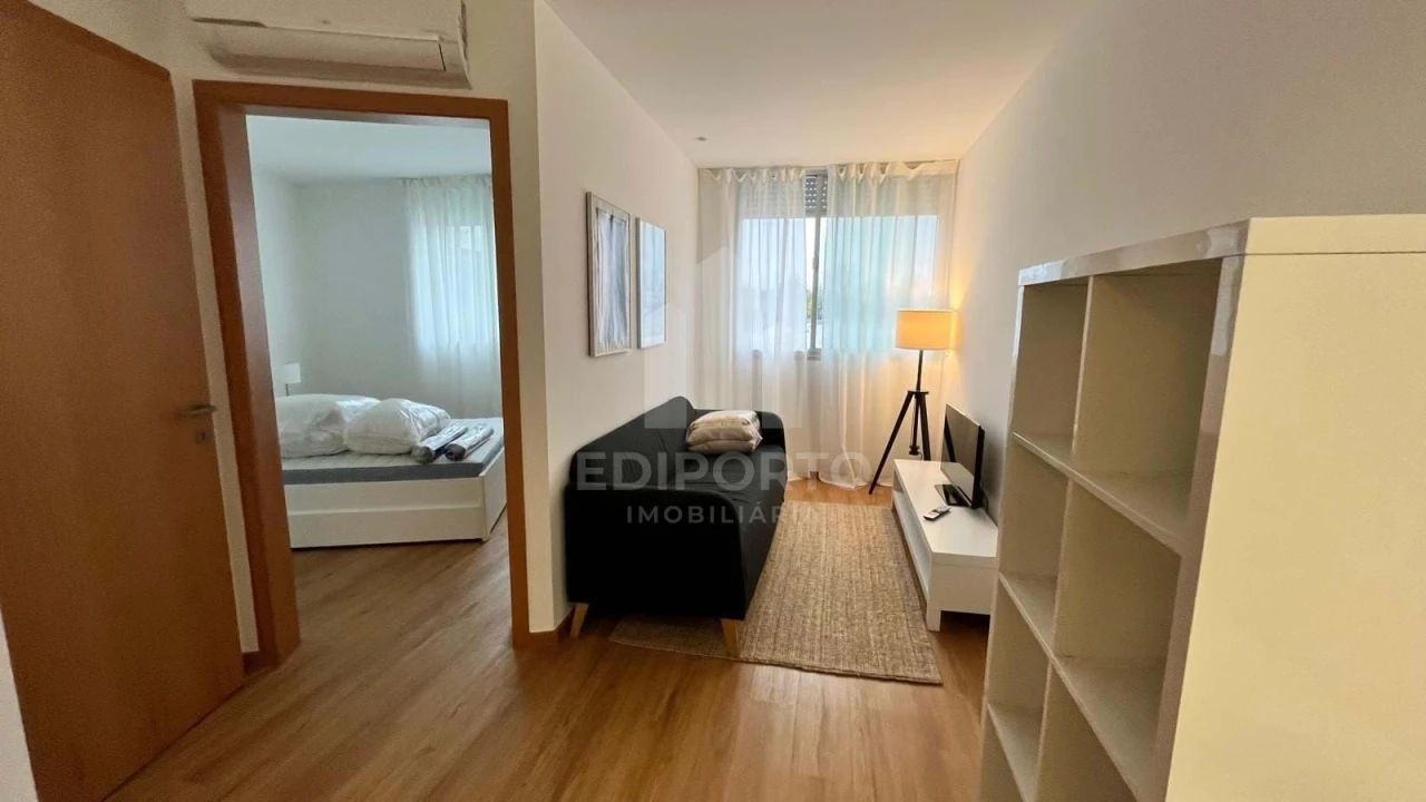 Apartamento T1 para Arrendamento em Santa Marinha e São Pedro da Afurada Foto 1