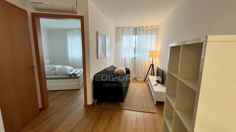 Apartamento T1 para Arrendamento em Santa Marinha e São Pedro da Afurada