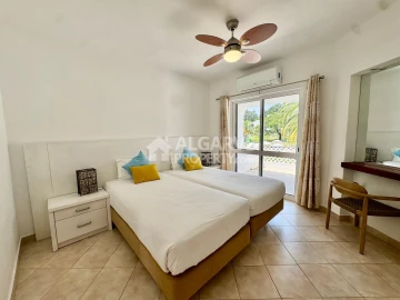 Apartamento T1 para Venda em Albufeira e Olhos de Água
