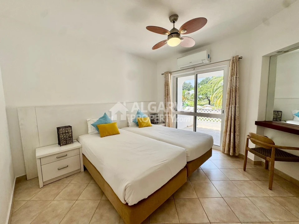 Apartamento T1 para Venda em Albufeira e Olhos de Água Foto 24