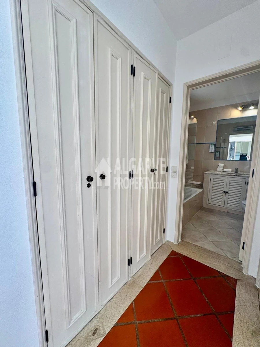 Apartamento T1 para Venda em Albufeira e Olhos de Água Foto 29