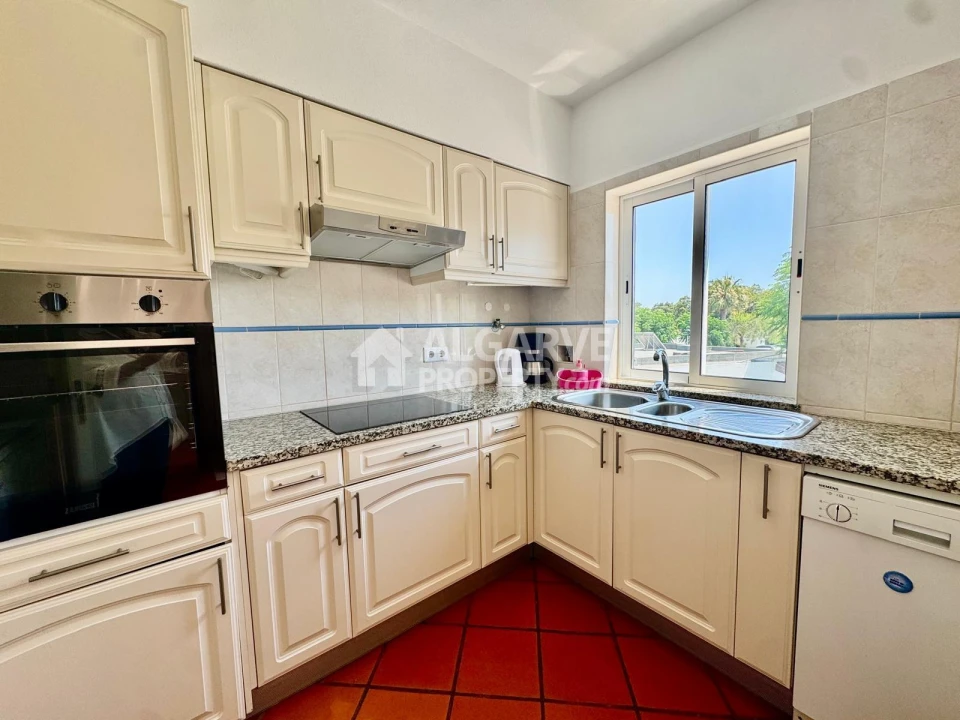Apartamento T1 para Venda em Albufeira e Olhos de Água Foto 3