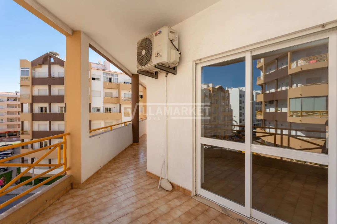 Apartamento T2 para Arrendamento em Lagos (São Sebastião e Santa Maria) Foto 11