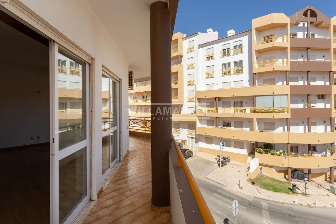 Apartamento T2 para Arrendamento em Lagos (São Sebastião e Santa Maria) Foto 18