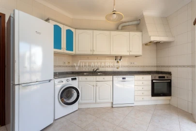 Apartamento T2 para Arrendamento em Lagos (São Sebastião e Santa Maria)